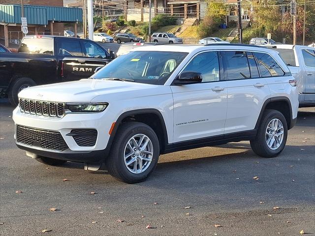 new 2025 Jeep Grand Cherokee car, priced at $43,575