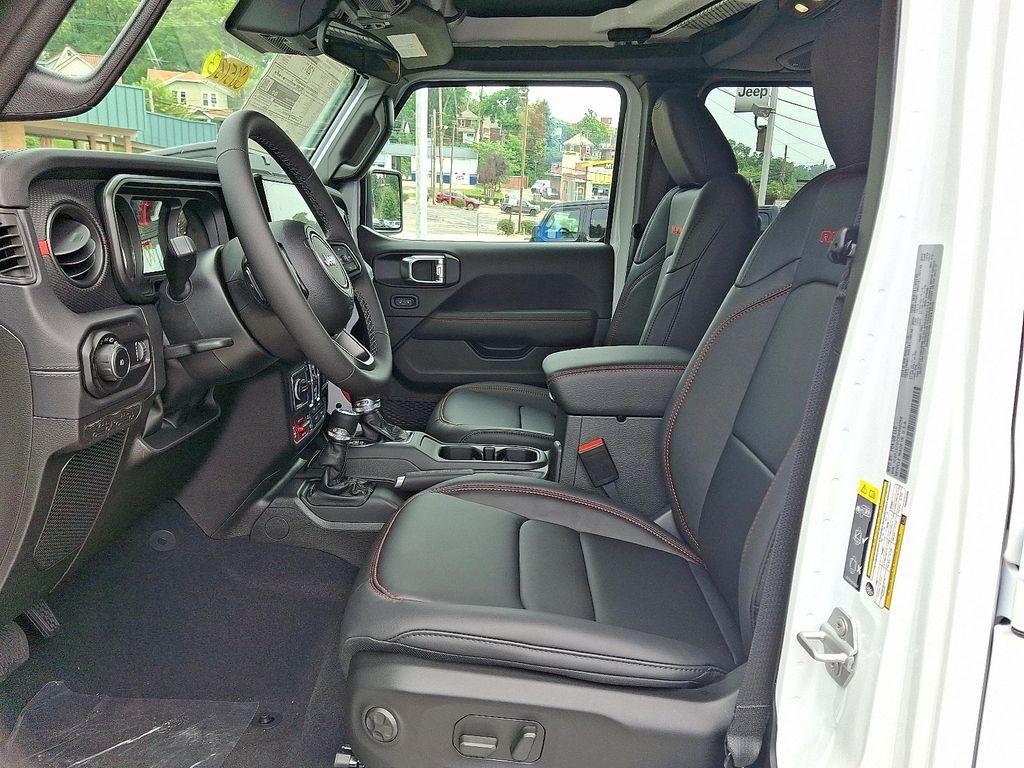 new 2025 Jeep Wrangler car, priced at $63,560