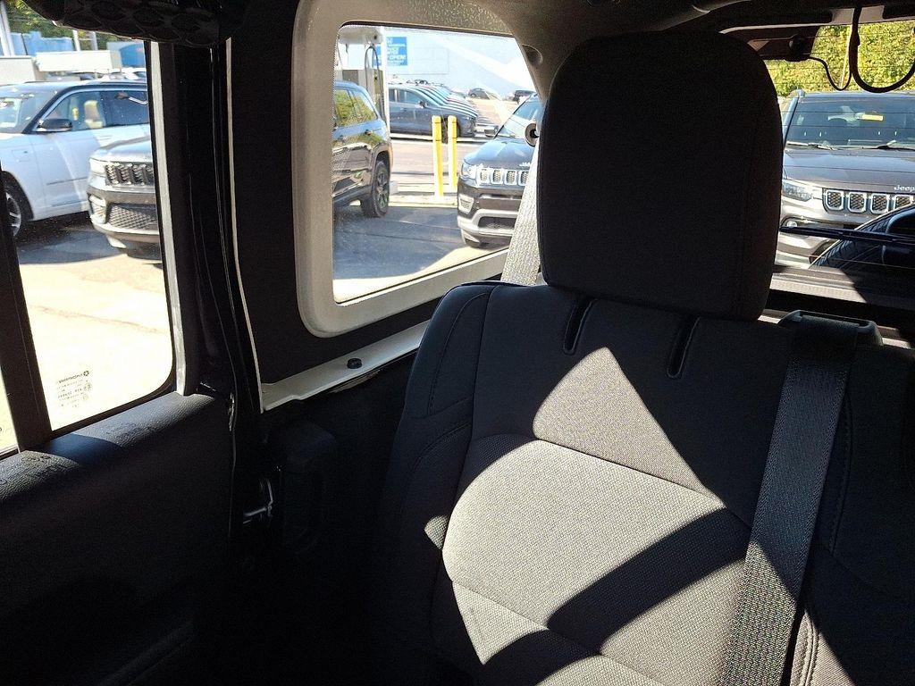 used 2021 Jeep Wrangler Unlimited car, priced at $31,994