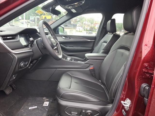 new 2025 Jeep Grand Cherokee car, priced at $51,015