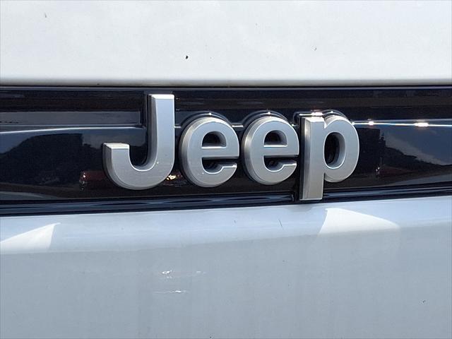 new 2025 Jeep Grand Cherokee car, priced at $46,700