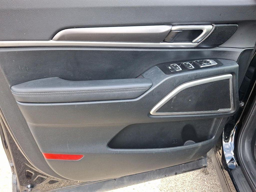 used 2024 Kia Telluride car, priced at $37,896