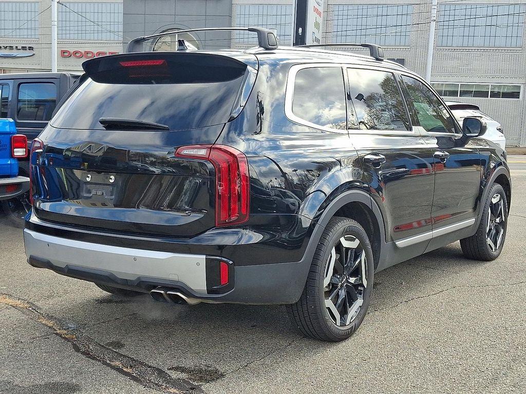 used 2024 Kia Telluride car, priced at $37,896