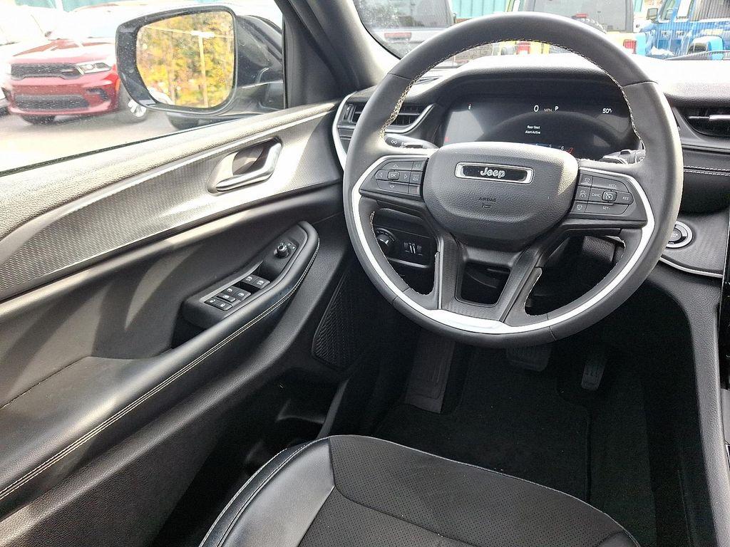 used 2023 Jeep Grand Cherokee car, priced at $35,463