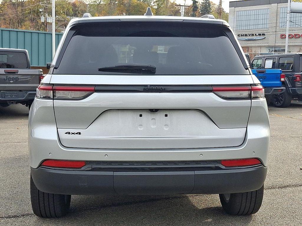 used 2023 Jeep Grand Cherokee car, priced at $35,463