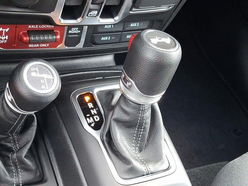 new 2025 Jeep Wrangler car, priced at $58,620