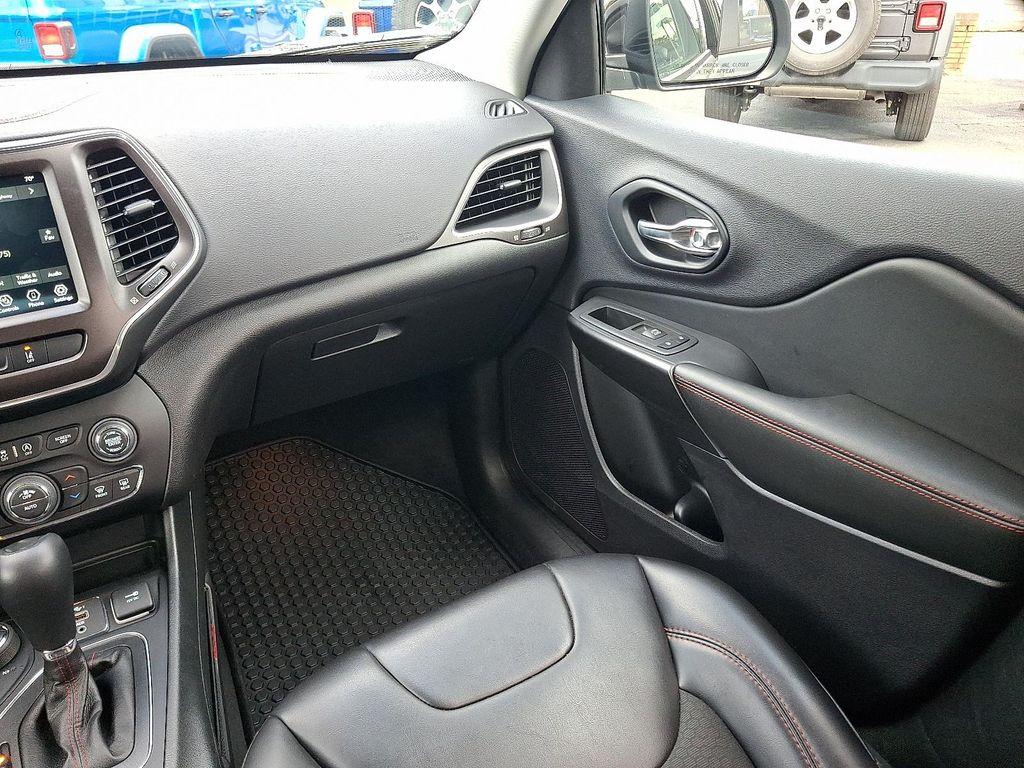 used 2022 Jeep Cherokee car, priced at $30,167