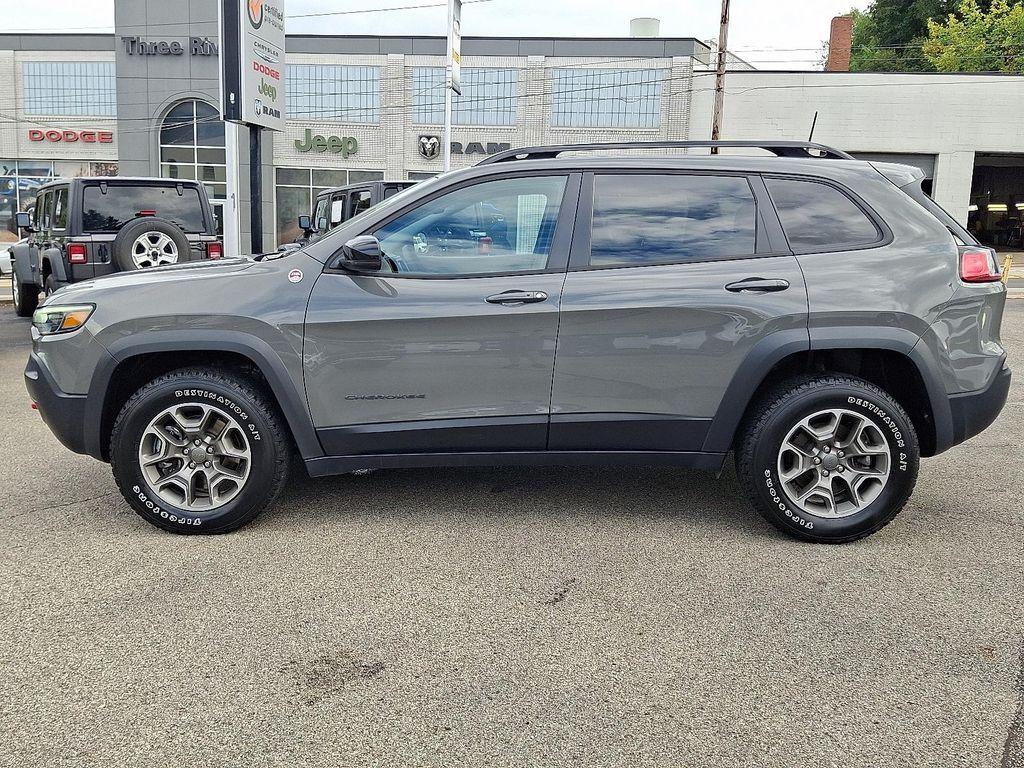 used 2022 Jeep Cherokee car, priced at $30,167