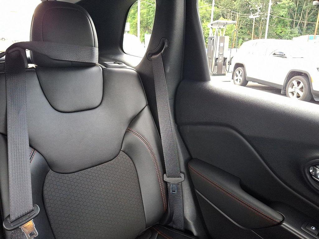 used 2022 Jeep Cherokee car, priced at $30,167
