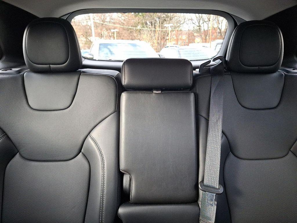 used 2022 Jeep Cherokee car, priced at $27,513