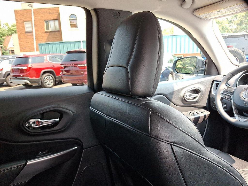 used 2022 Jeep Cherokee car, priced at $27,598