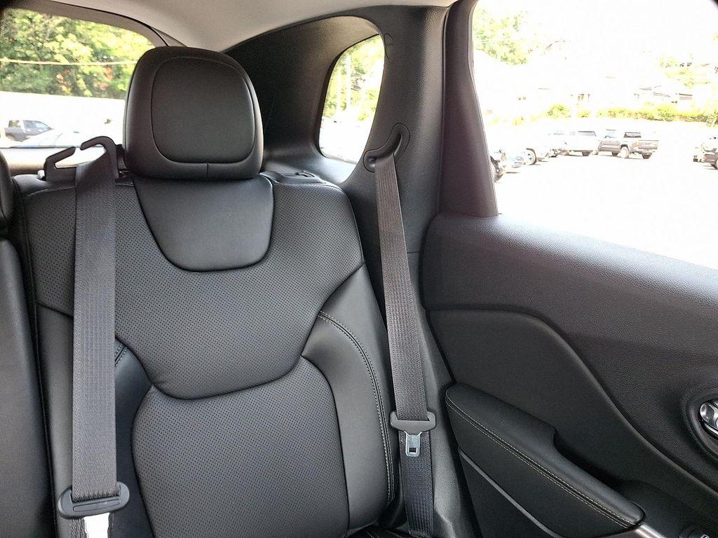 used 2022 Jeep Cherokee car, priced at $27,598