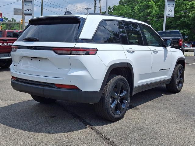new 2025 Jeep Grand Cherokee car, priced at $47,580