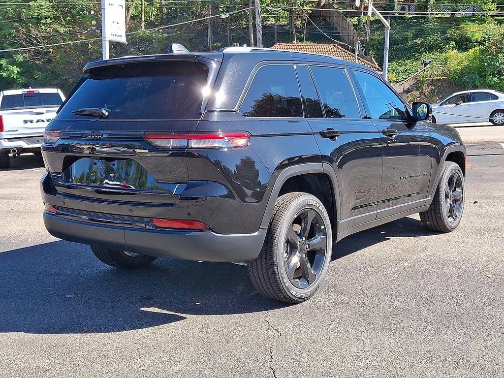 new 2025 Jeep Grand Cherokee car, priced at $48,375