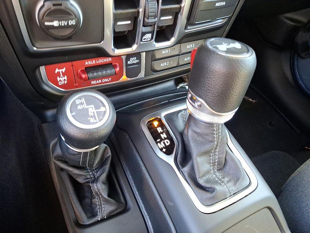 new 2025 Jeep Wrangler car, priced at $58,620