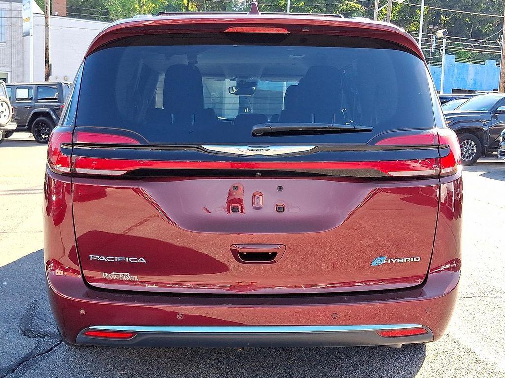 used 2022 Chrysler Pacifica Hybrid car, priced at $31,113
