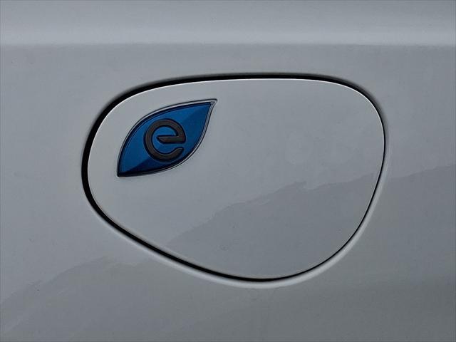 new 2025 Chrysler Pacifica Hybrid car, priced at $63,680