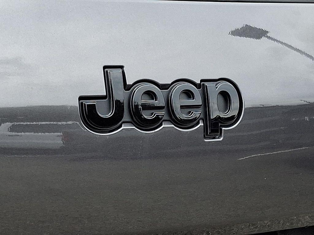 new 2025 Jeep Grand Cherokee L car, priced at $54,835