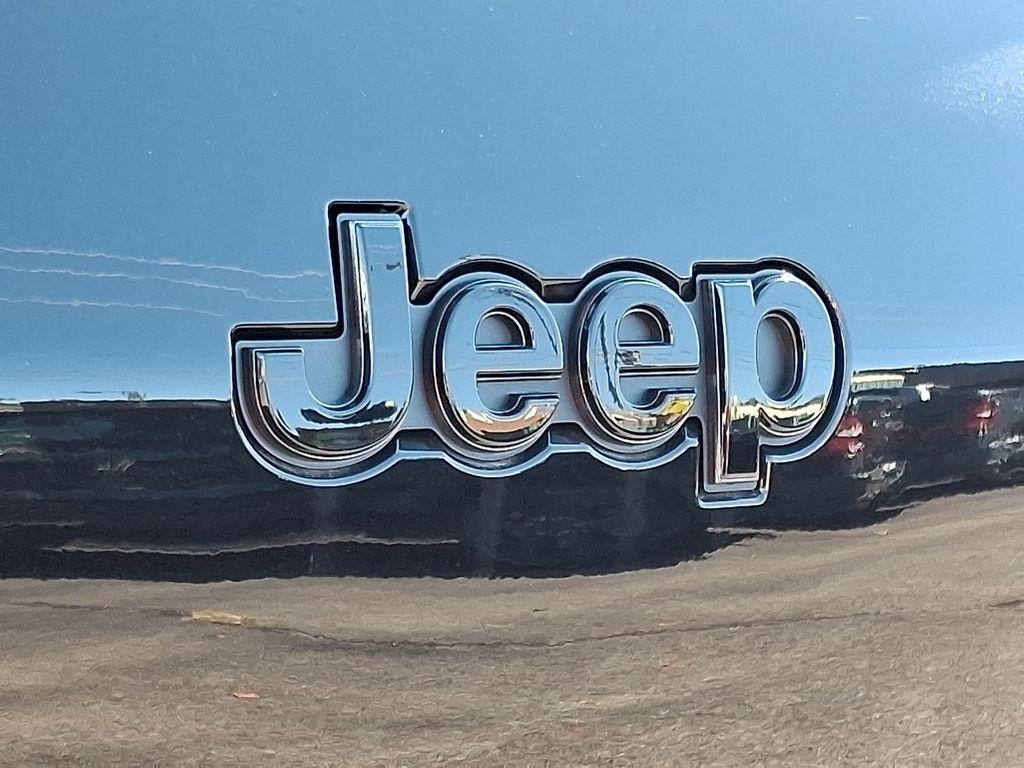 new 2025 Jeep Grand Cherokee L car, priced at $50,800