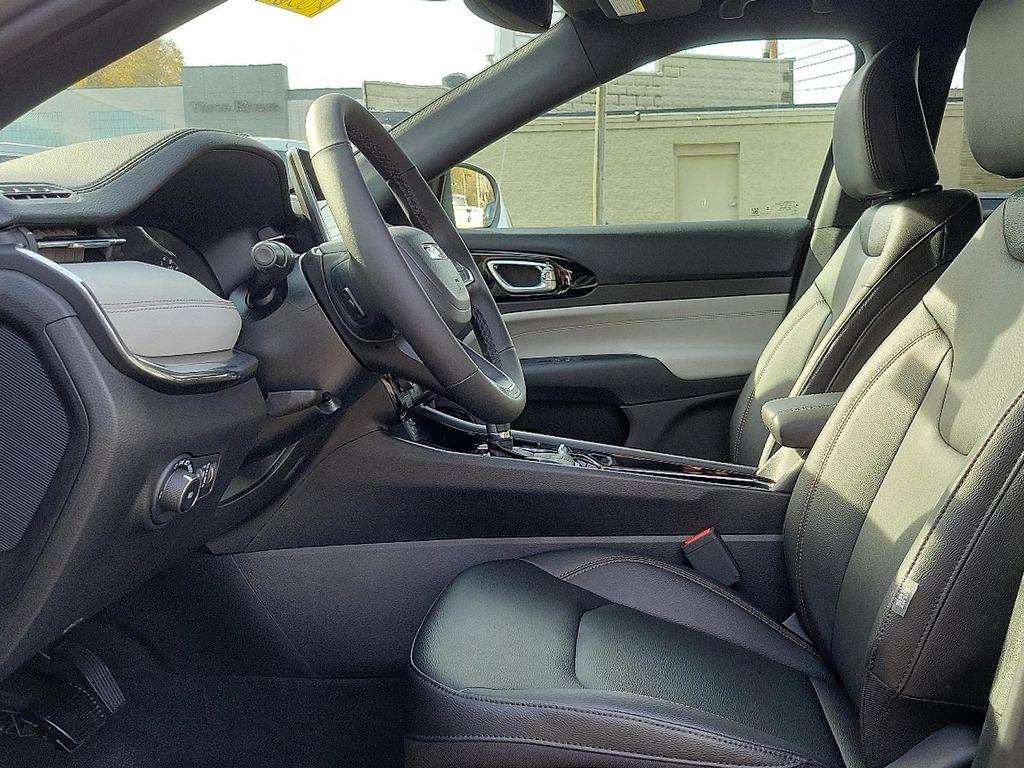 new 2025 Jeep Compass car, priced at $34,435