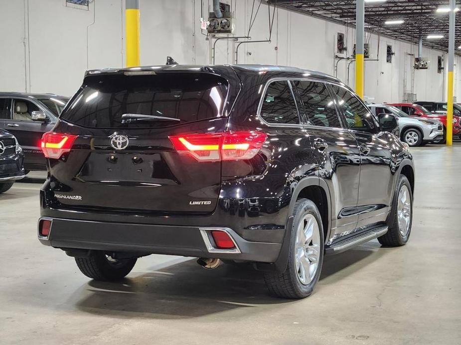 used 2019 Toyota Highlander car, priced at $31,374