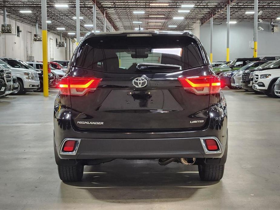 used 2019 Toyota Highlander car, priced at $31,374