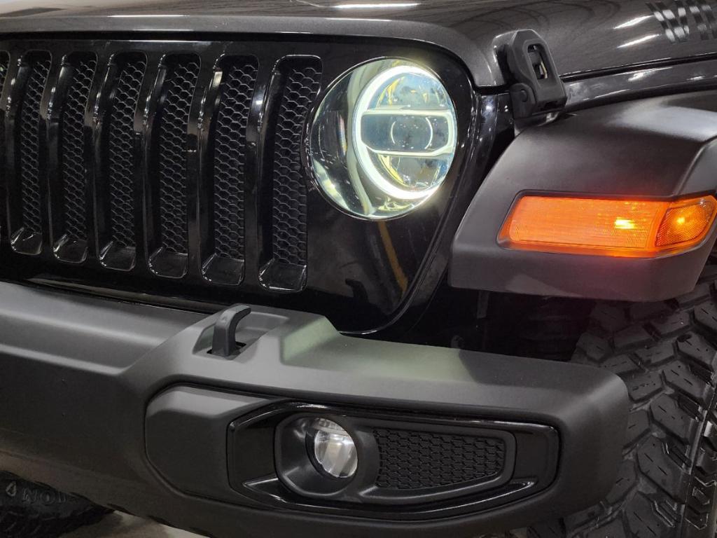 used 2021 Jeep Wrangler Unlimited car, priced at $28,292