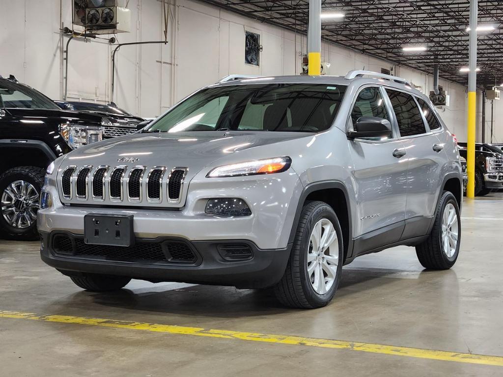 used 2015 Jeep Cherokee car, priced at $11,912