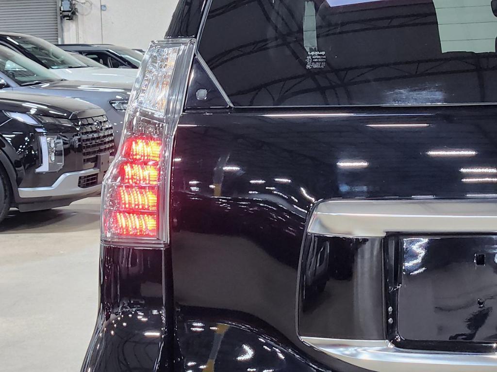 used 2023 Lexus GX 460 car, priced at $55,733
