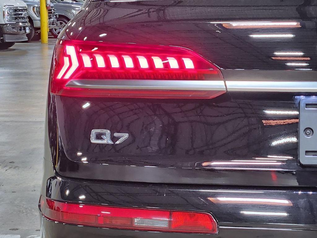 used 2021 Audi Q7 car, priced at $38,902