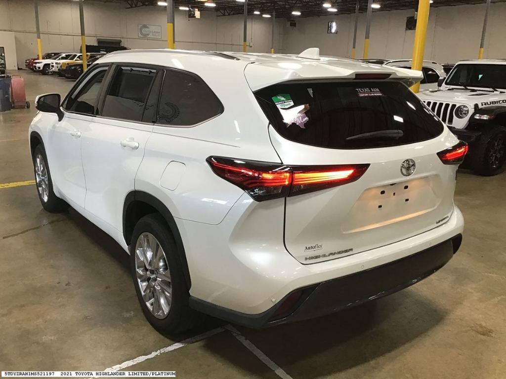 used 2021 Toyota Highlander car, priced at $39,208