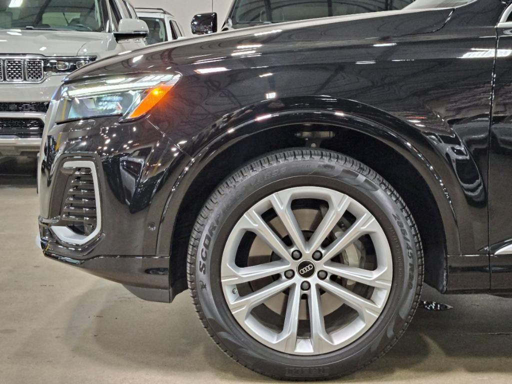 used 2025 Audi Q7 car, priced at $52,935