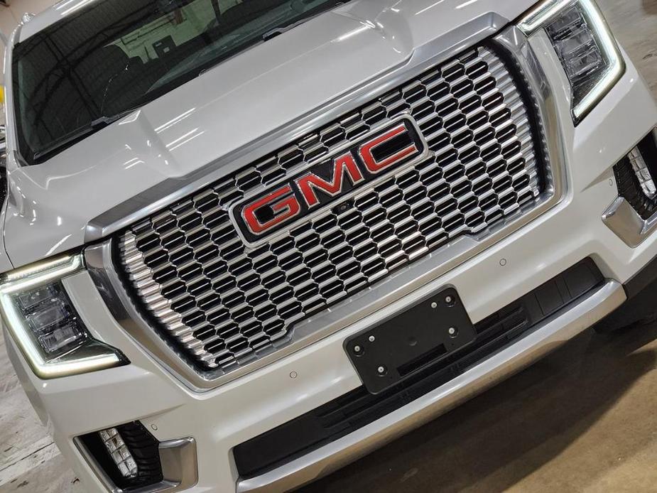 used 2023 GMC Yukon XL car, priced at $74,840