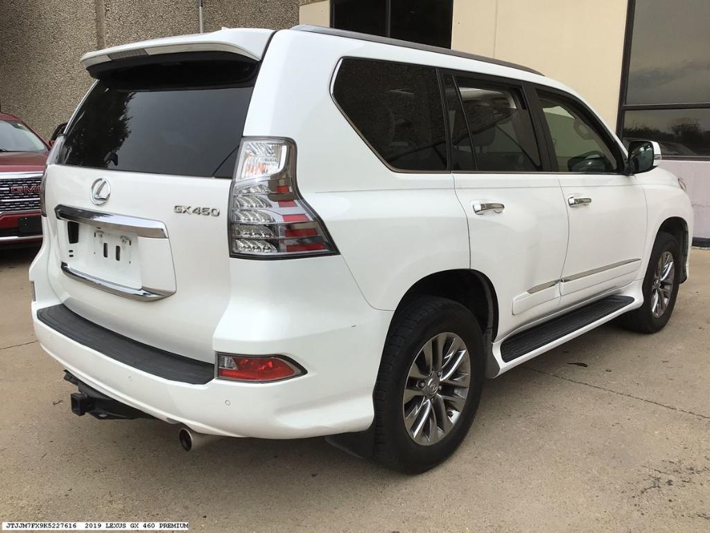 used 2019 Lexus GX 460 car, priced at $38,627