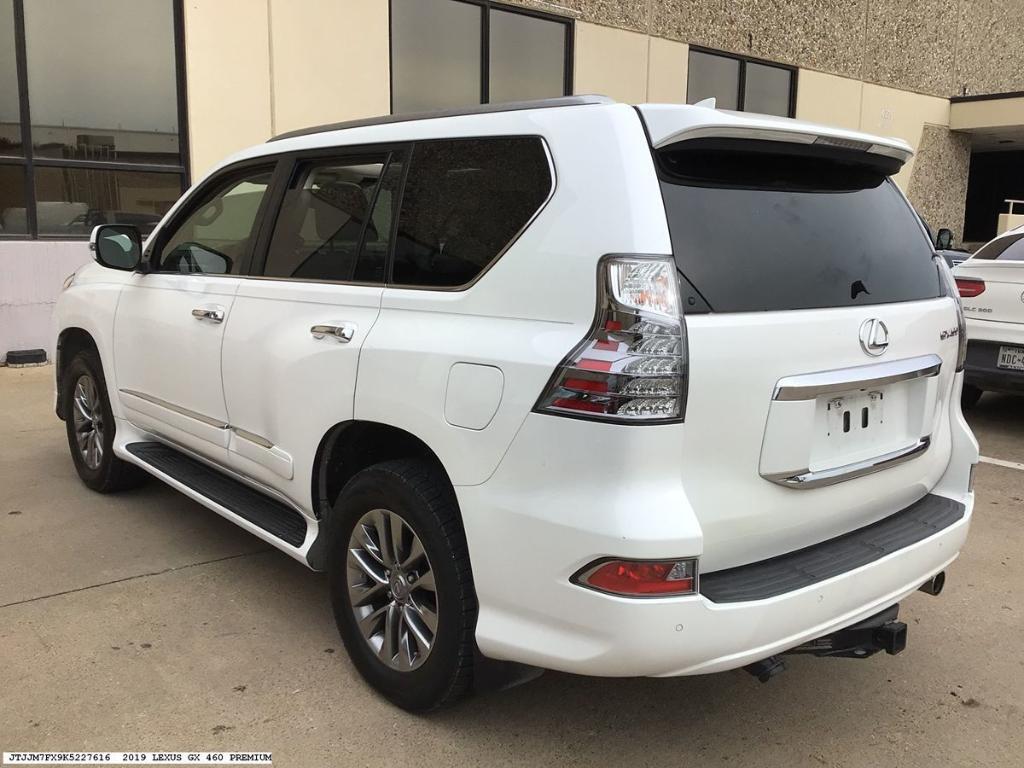 used 2019 Lexus GX 460 car, priced at $38,627