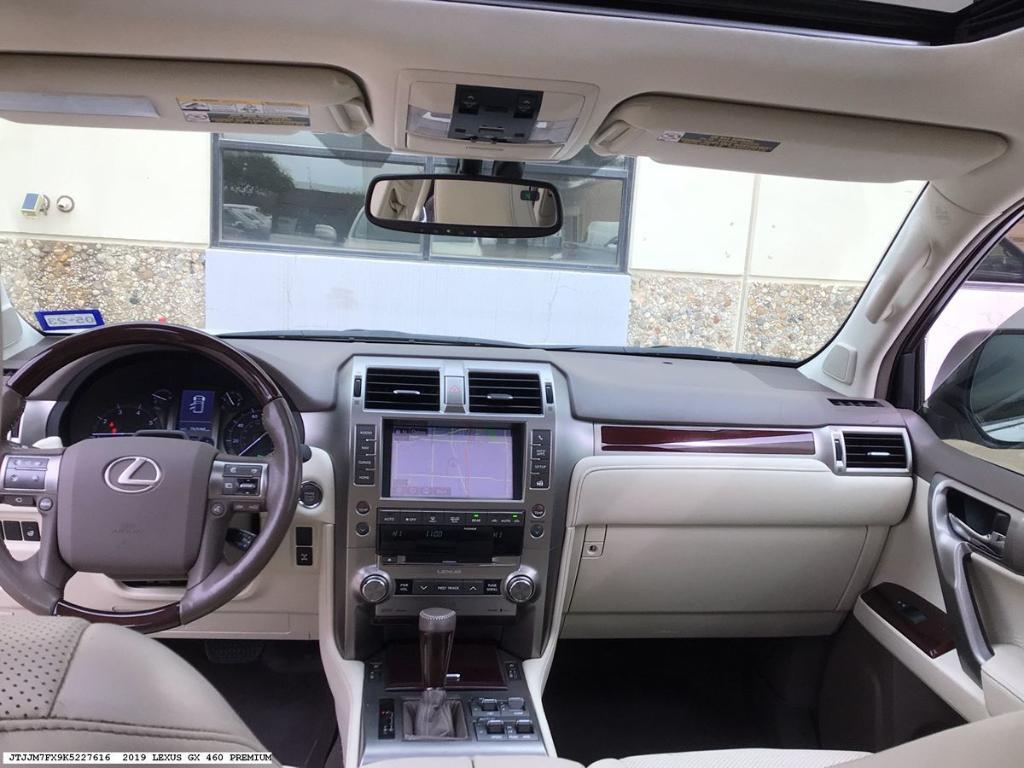 used 2019 Lexus GX 460 car, priced at $38,627