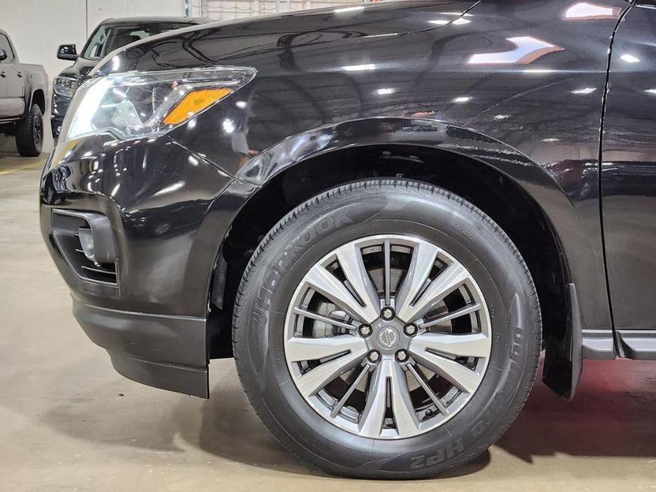 used 2020 Nissan Pathfinder car, priced at $18,143