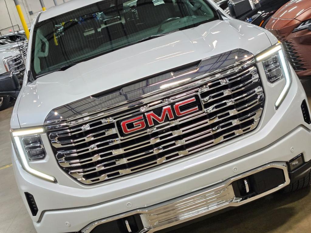 used 2023 GMC Sierra 1500 car, priced at $51,346