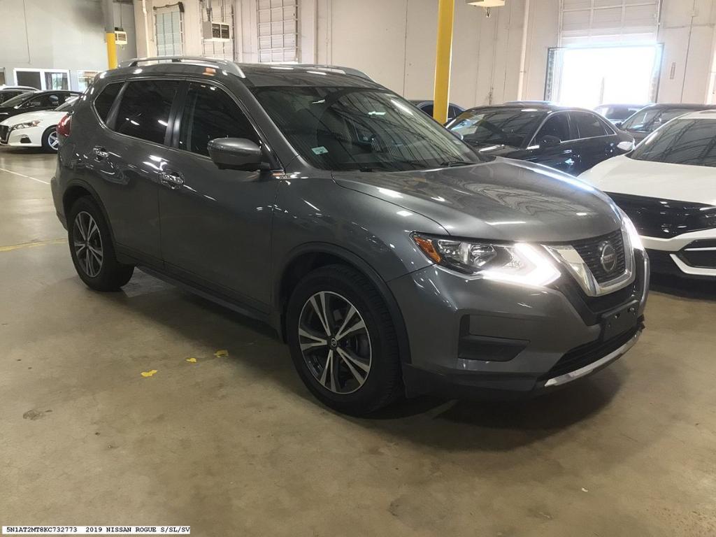 used 2019 Nissan Rogue car, priced at $17,863