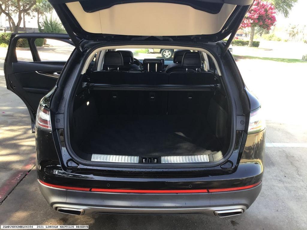 used 2021 Lincoln Nautilus car, priced at $34,377