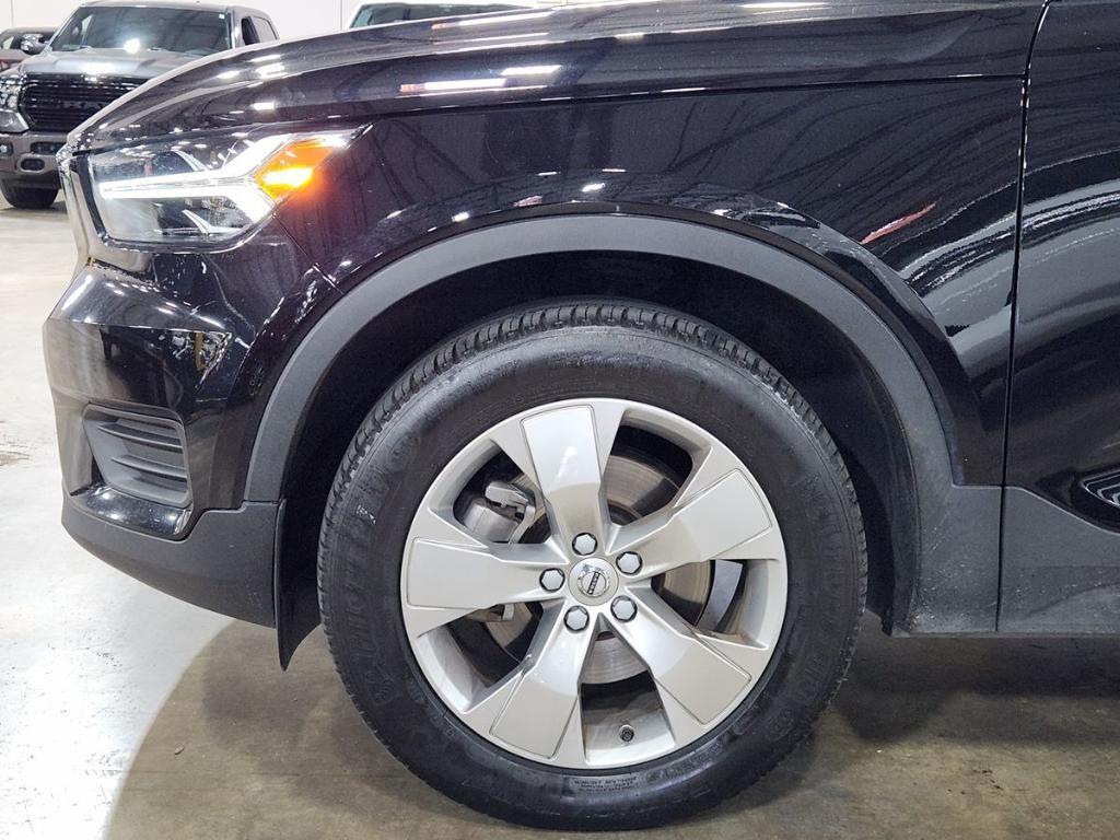 used 2022 Volvo XC40 car, priced at $32,000
