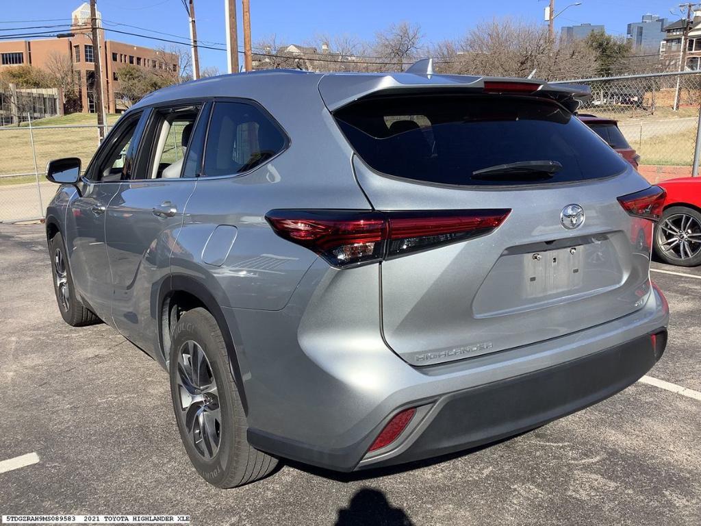 used 2021 Toyota Highlander car, priced at $30,895