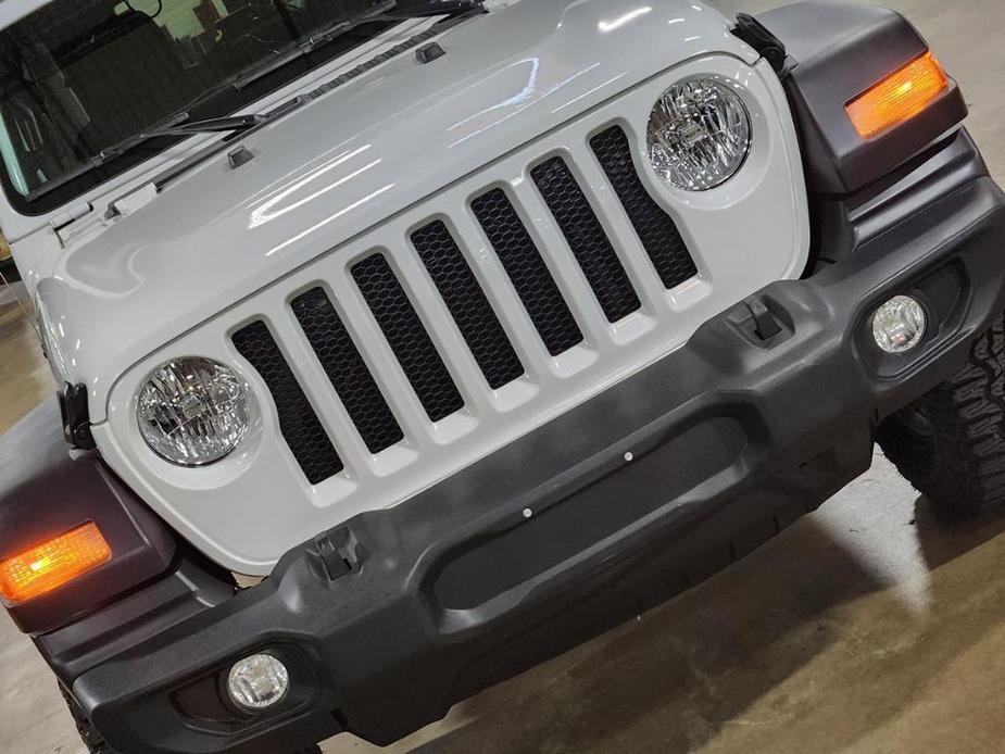 used 2021 Jeep Wrangler Unlimited car, priced at $31,332