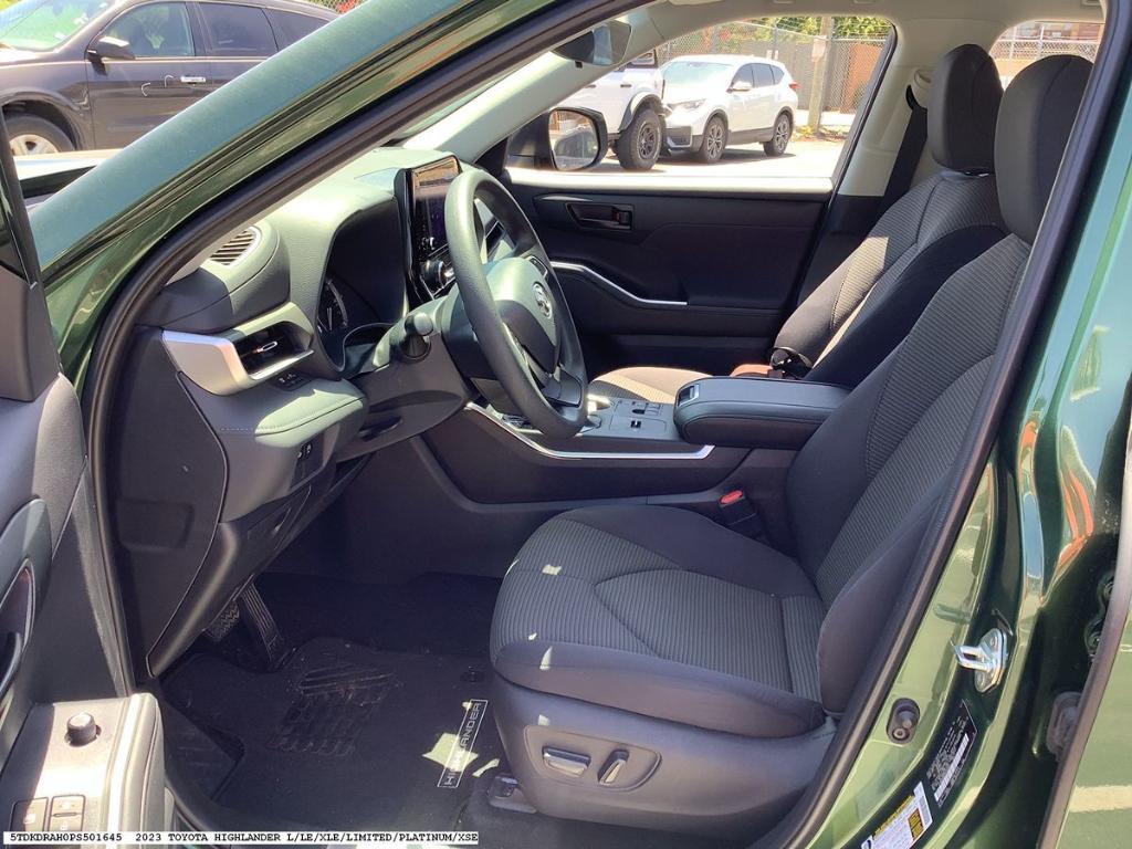 used 2023 Toyota Highlander car, priced at $33,335