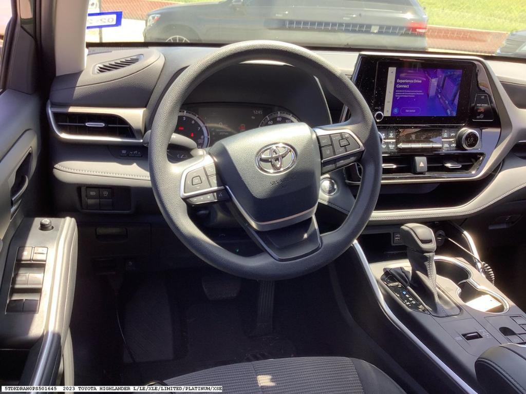 used 2023 Toyota Highlander car, priced at $33,335