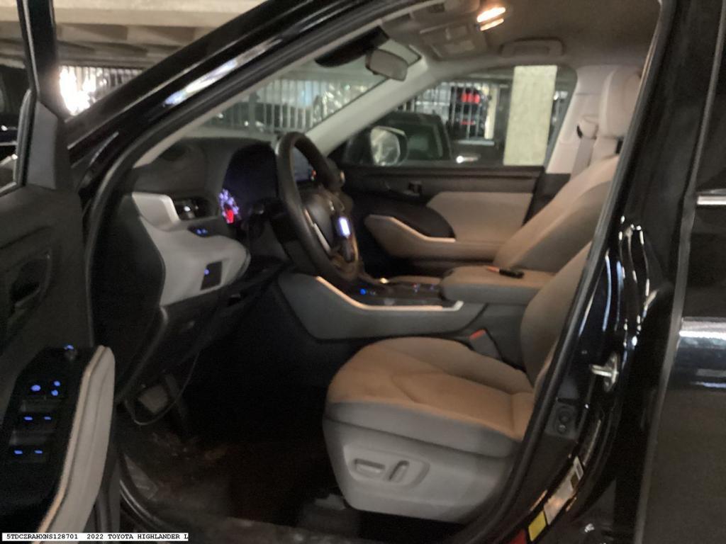 used 2022 Toyota Highlander car, priced at $30,437