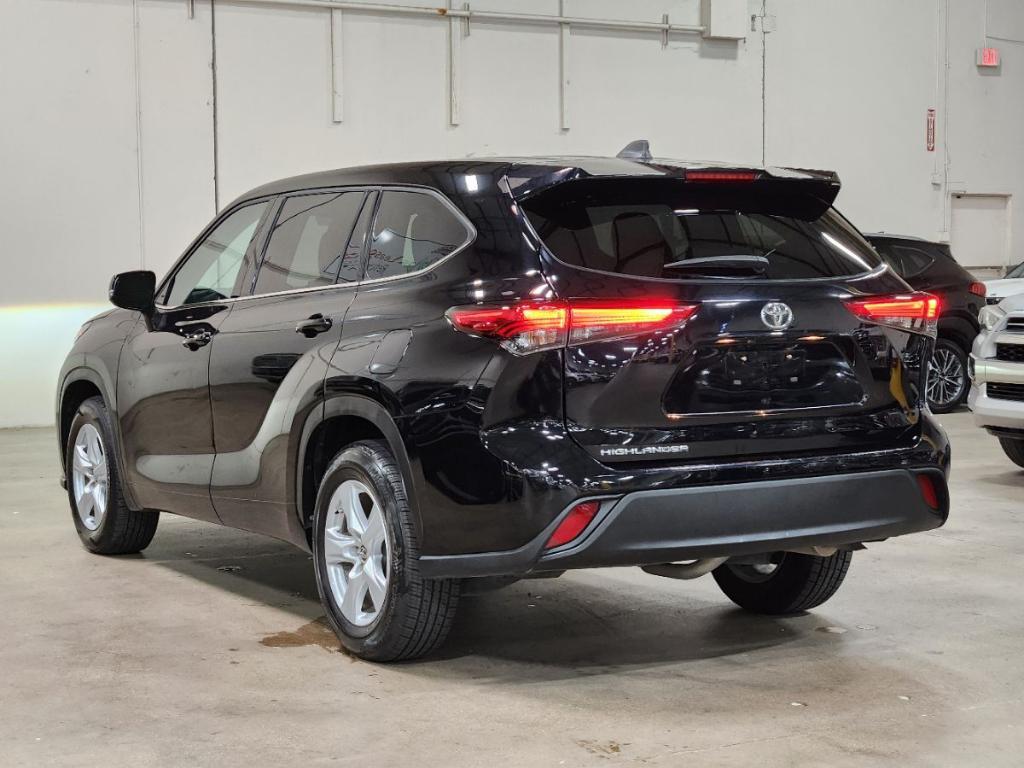 used 2022 Toyota Highlander car, priced at $30,437
