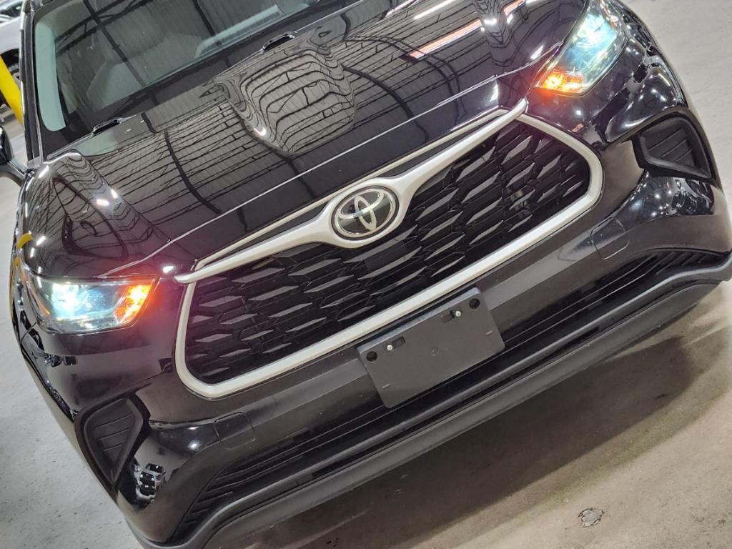 used 2022 Toyota Highlander car, priced at $30,437