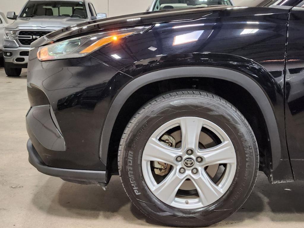 used 2022 Toyota Highlander car, priced at $30,437