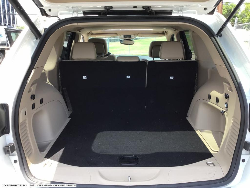 used 2021 Jeep Grand Cherokee car